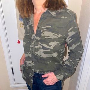 Express camo top